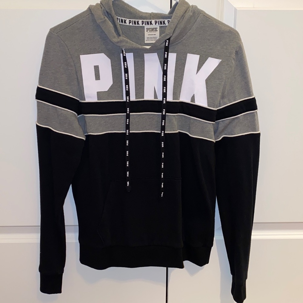 Victoria’s Secret PINK Small sweater with hood.